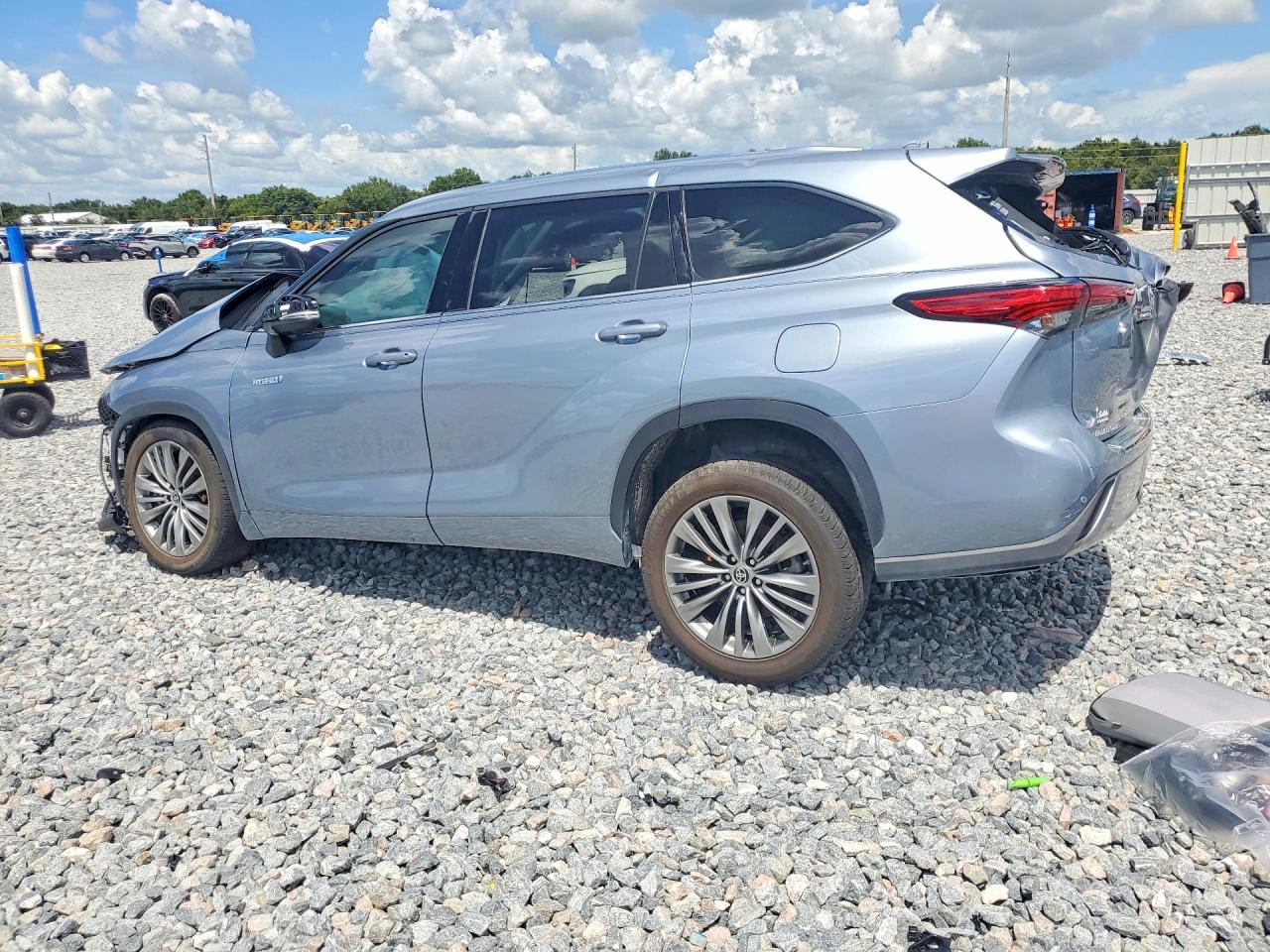 2021 TOYOTA HIGHLANDER HYBRID PLATINUM — снимка 2