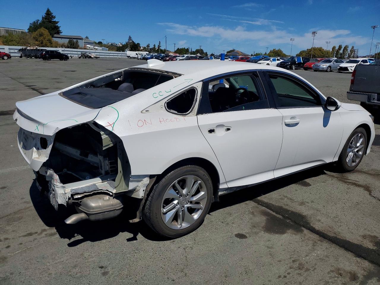 2018 HONDA ACCORD LX — снимка 3
