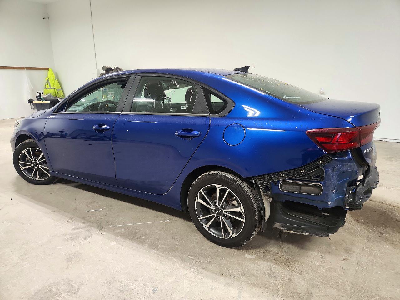 2024 KIA FORTE LXS — photo 2