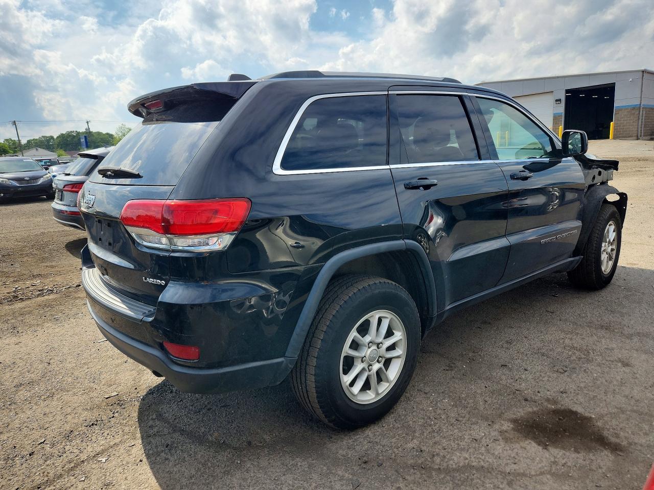 2019 JEEP GRAND CHEROKEE LAREDO — снимка 3