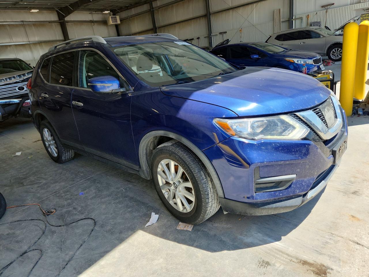 2017 NISSAN ROGUE SV — снимка 4