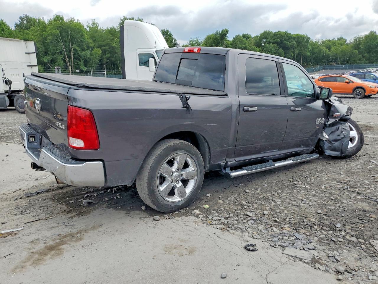 2016 RAM 1500 SLT — снимка 3