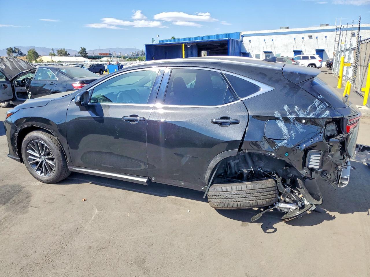 2026 LEXUS NX 350 PREMIUM — снимка 2