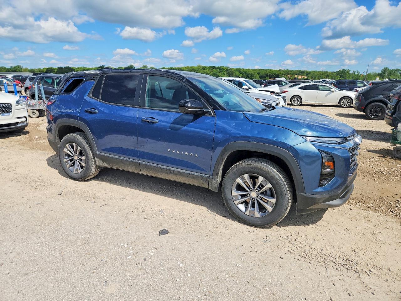 2026 CHEVROLET EQUINOX LT — снимка 4