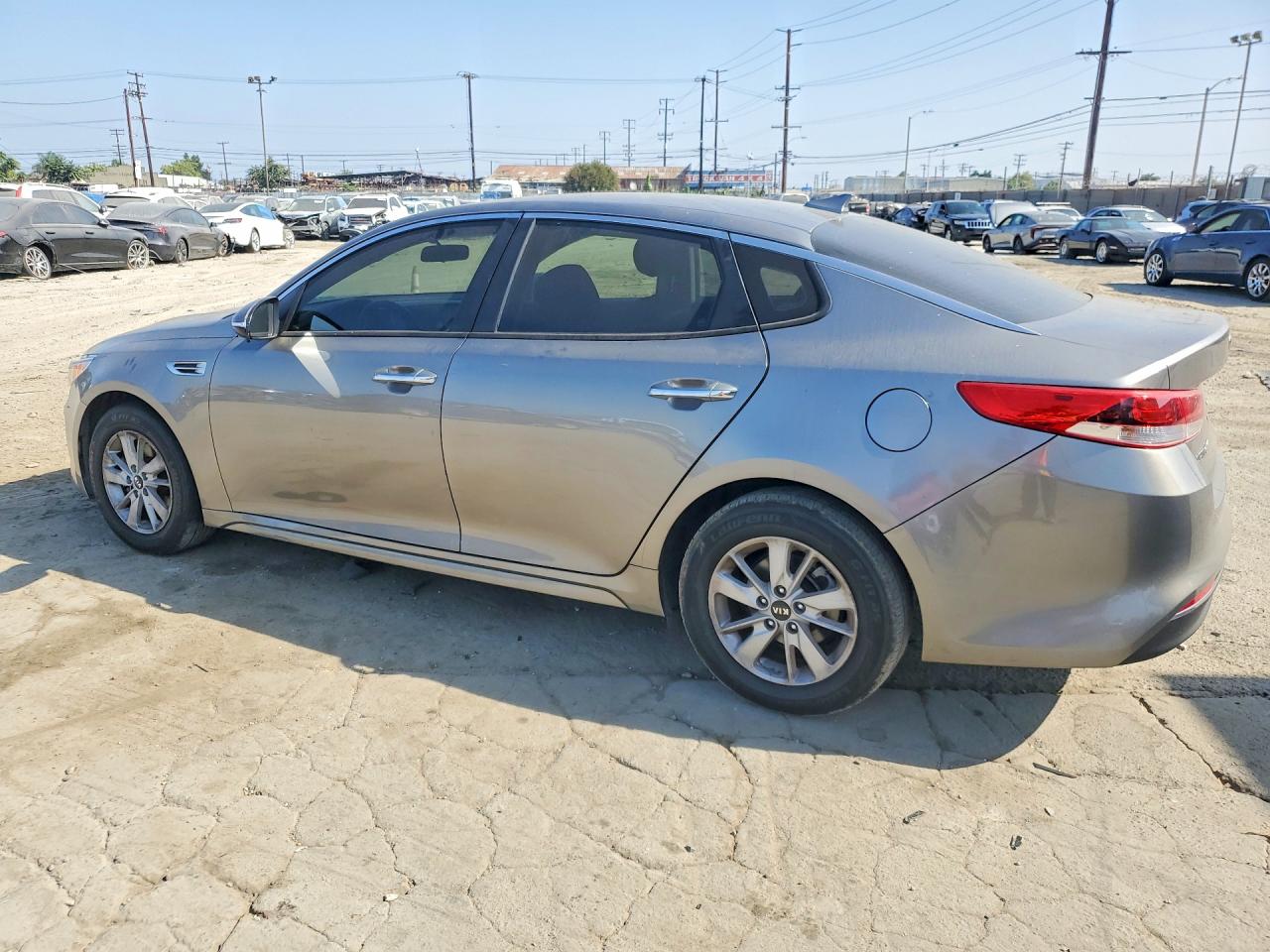 2018 KIA OPTIMA LX — снимка 2
