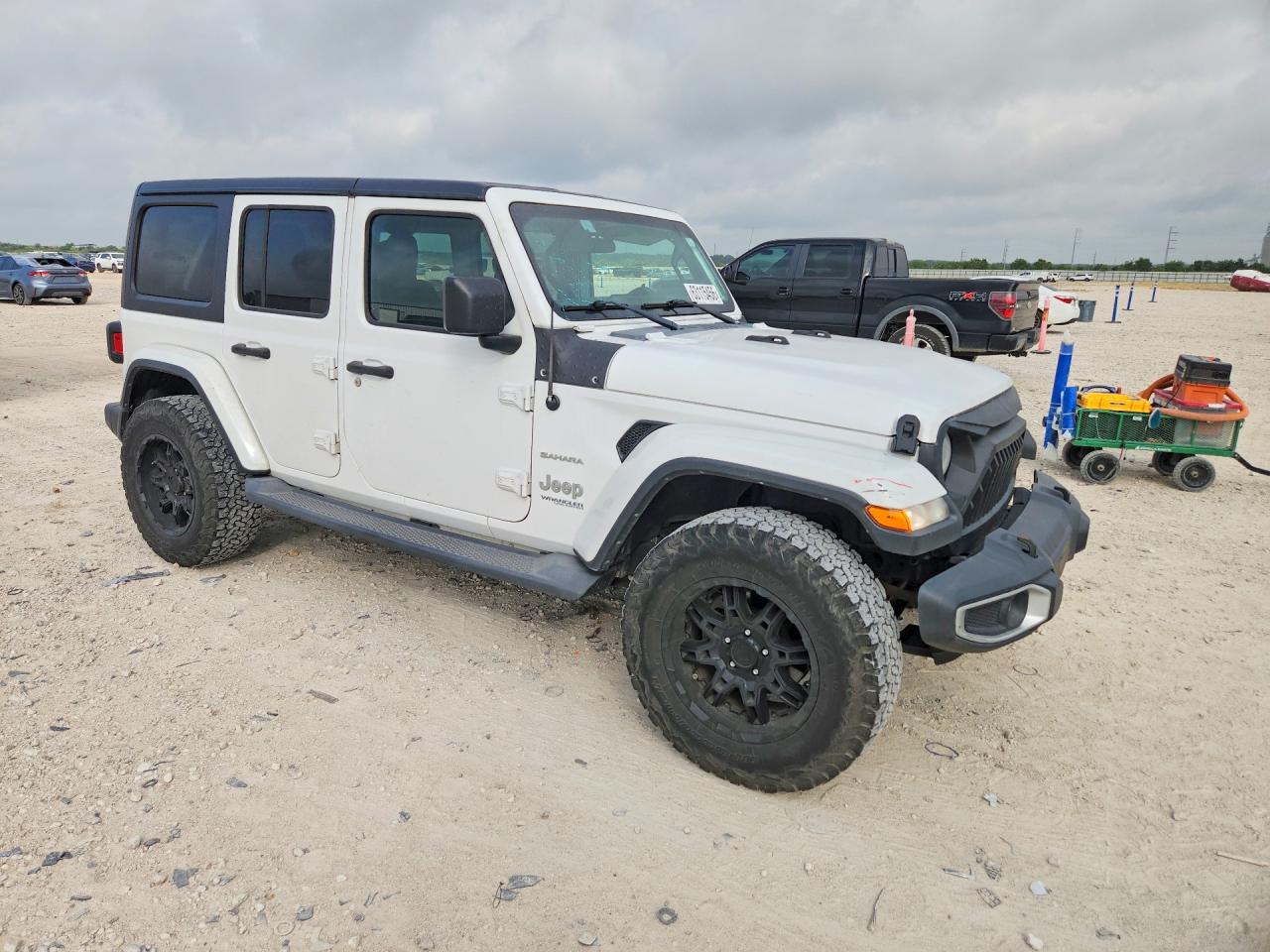 2019 JEEP WRANGLER UNLIMITED SAHARA — снимка 4