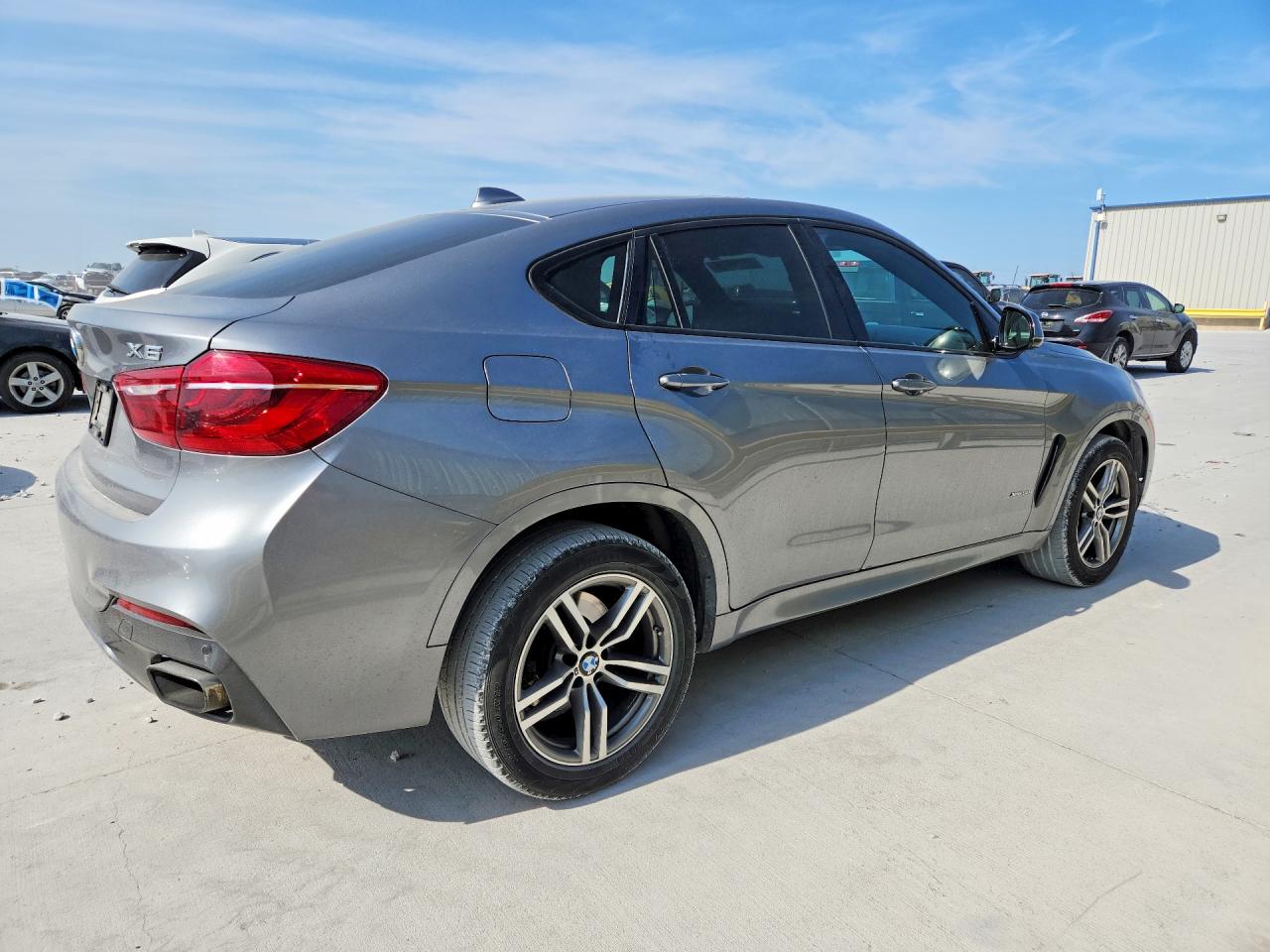 2016 BMW X6 XDRIVE50I — снимка 3