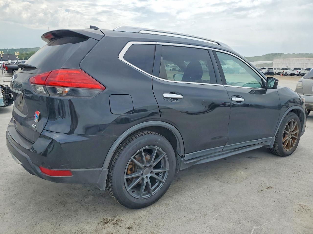 2017 NISSAN ROGUE SL — снимка 3