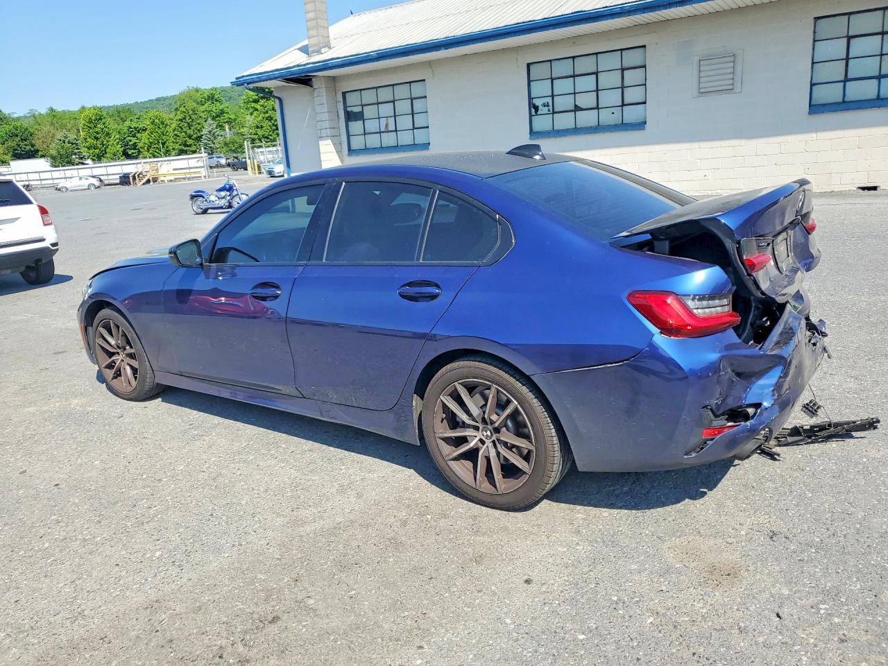 2020 BMW 330XI — снимка 2