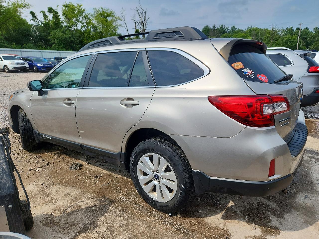 2015 SUBARU OUTBACK 2.5I PREMIUM — снимка 2