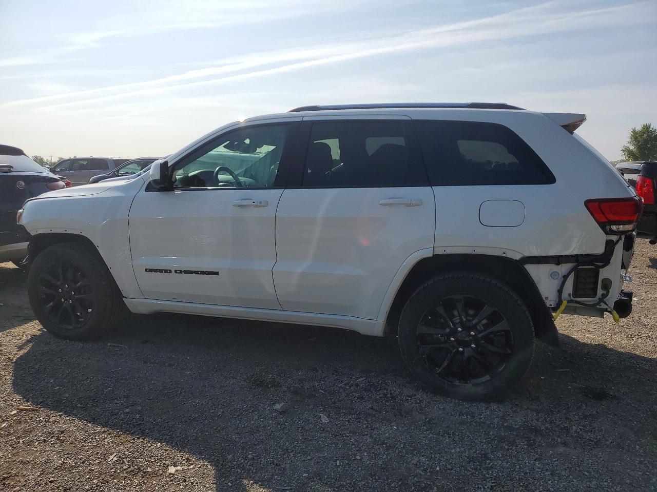 2020 JEEP GRAND CHEROKEE LAREDO — снимка 2