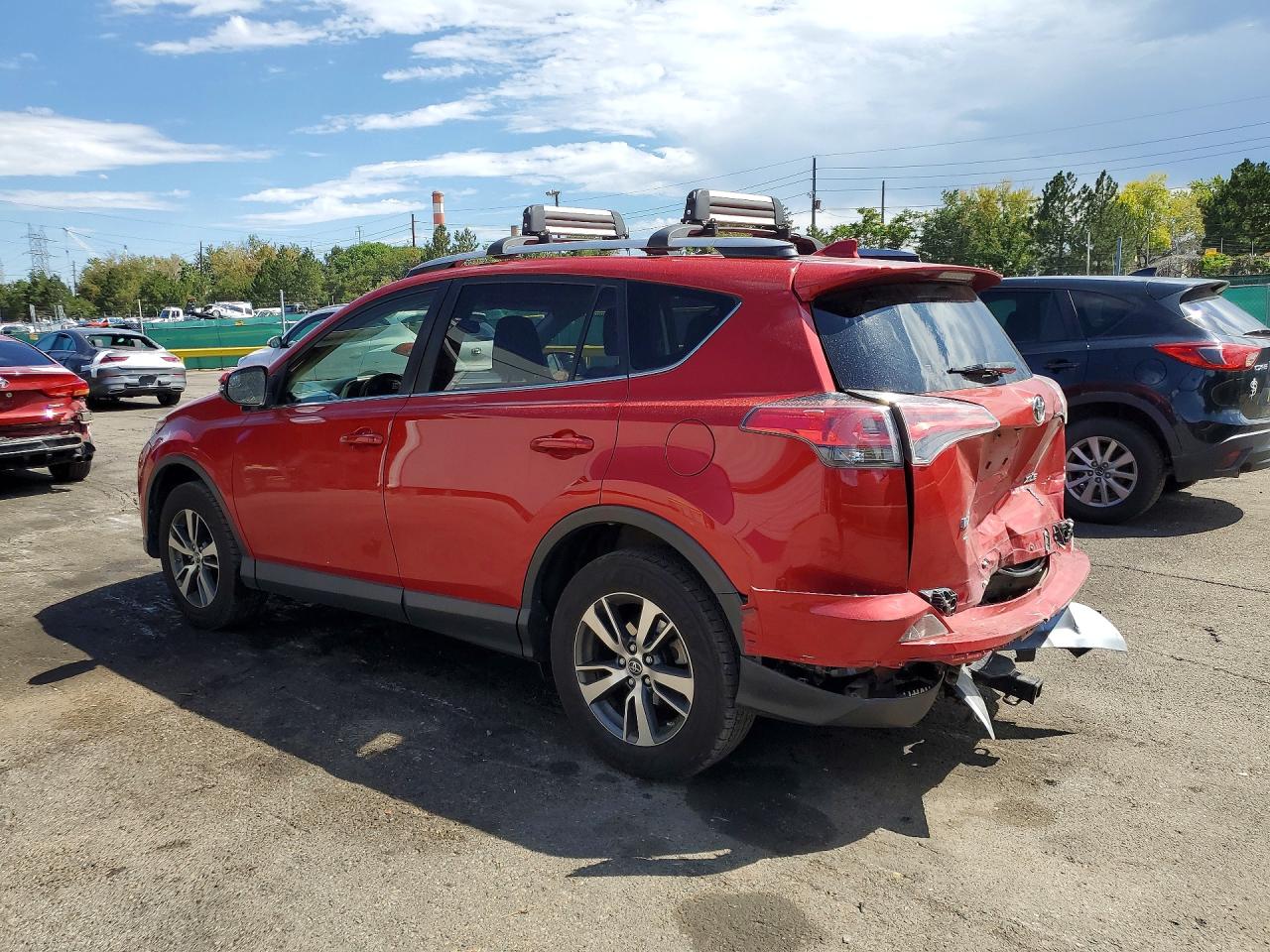 2017 TOYOTA RAV4 XLE — снимка 2