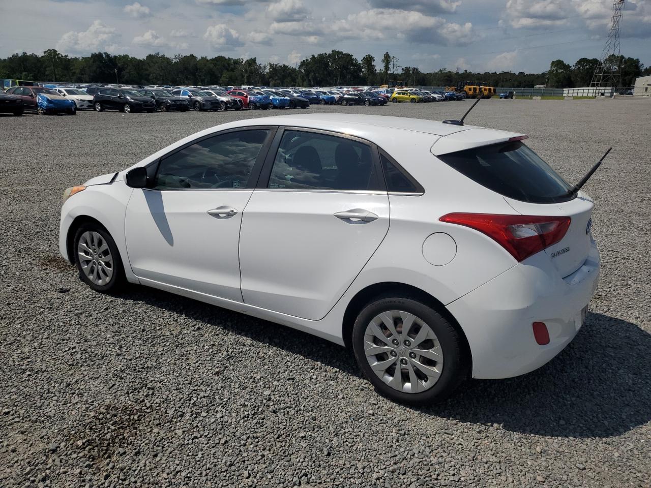 2017 HYUNDAI ELANTRA GT BASE — снимка 2