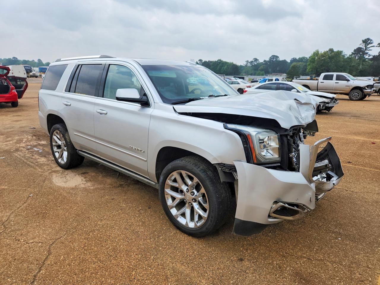 2019 GMC YUKON DENALI — снимка 4