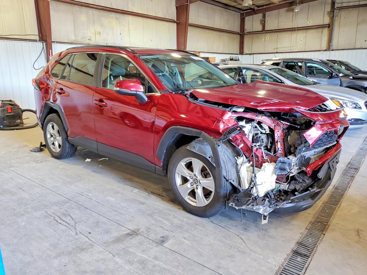2019 TOYOTA RAV4 XLE — снимка 4