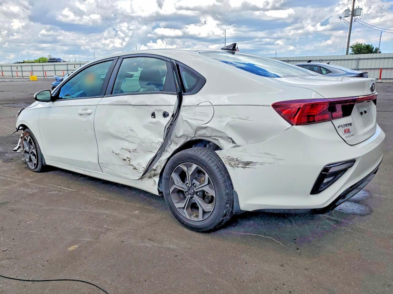 2019 KIA FORTE LXS — снимка 2