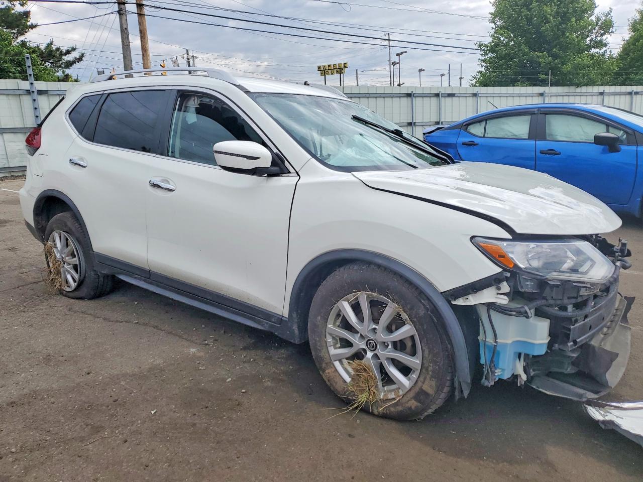 2019 NISSAN ROGUE SV — снимка 4
