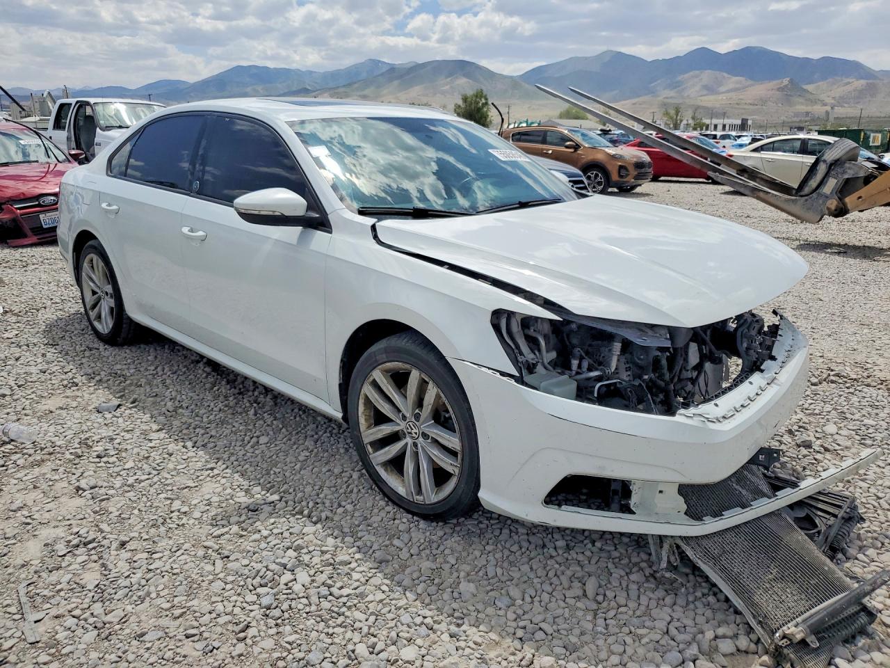 2019 VOLKSWAGEN PASSAT WOLFSBURG — снимка 4