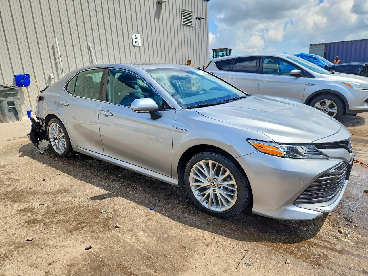 2020 TOYOTA CAMRY XLE — снимка 4