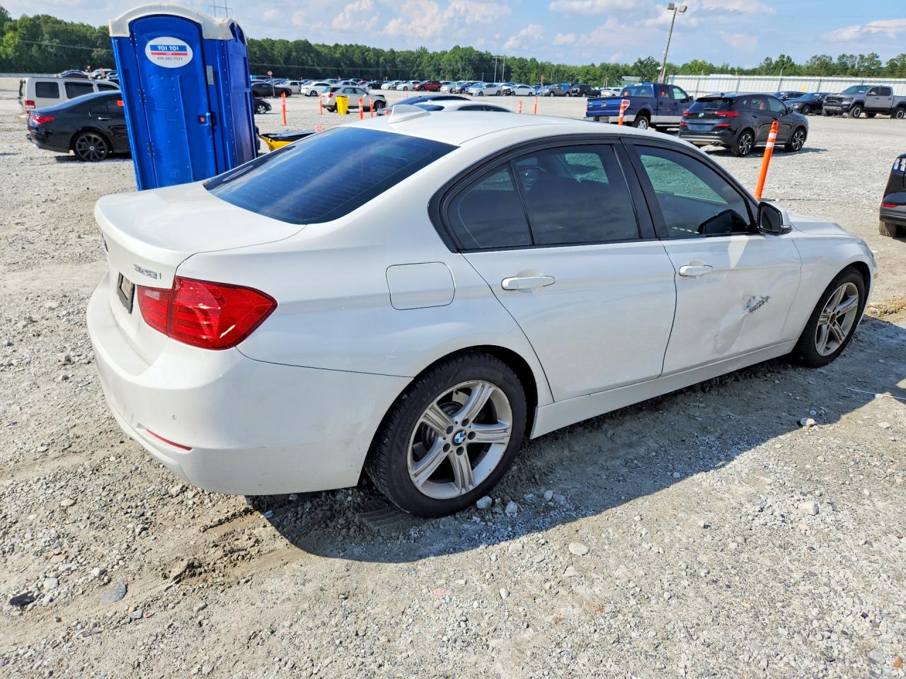 2015 BMW 328 I — снимка 3