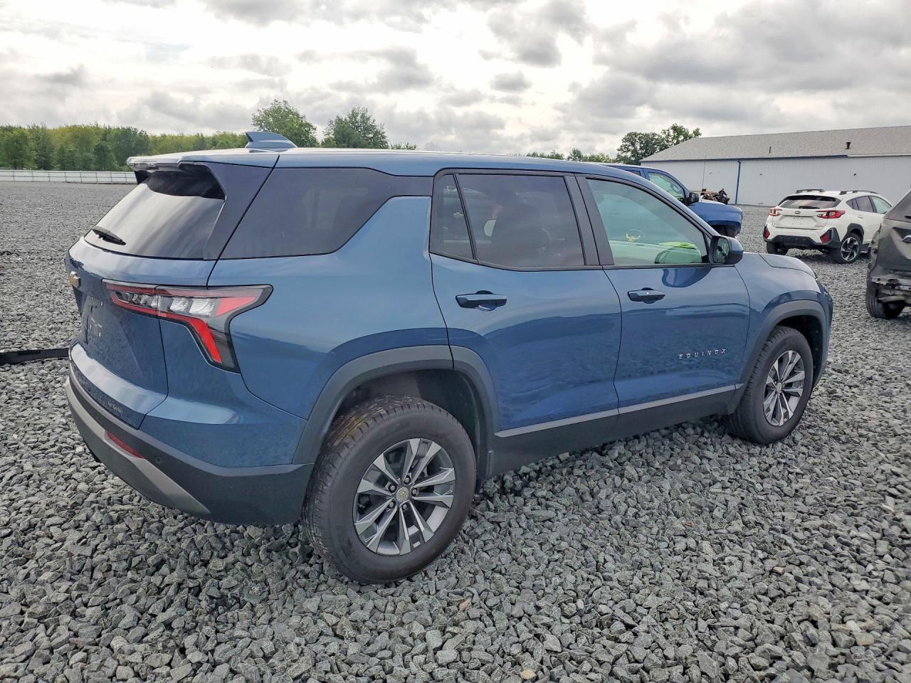 2025 CHEVROLET EQUINOX LT — снимка 3