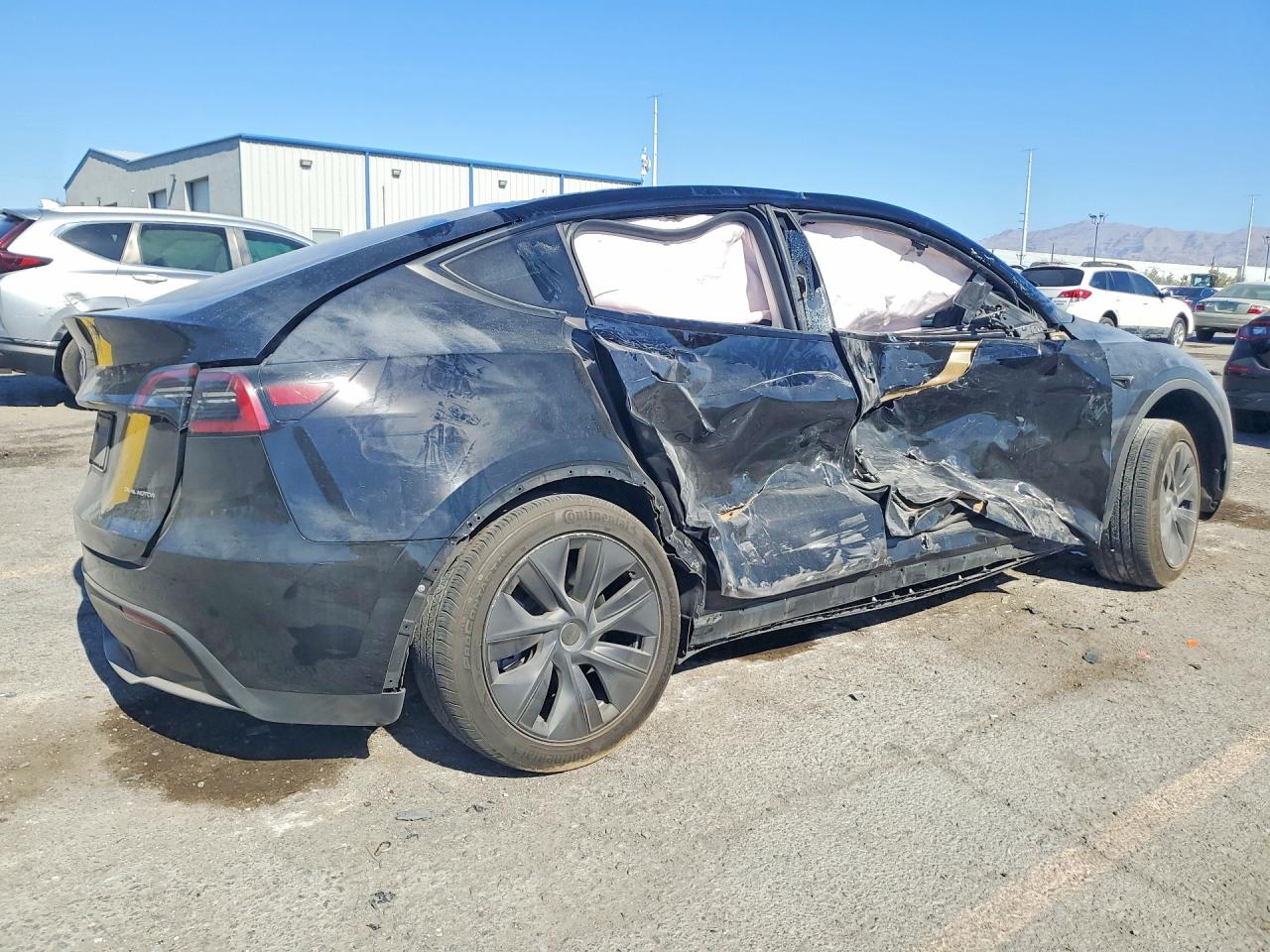2024 TESLA MODEL Y — снимка 3