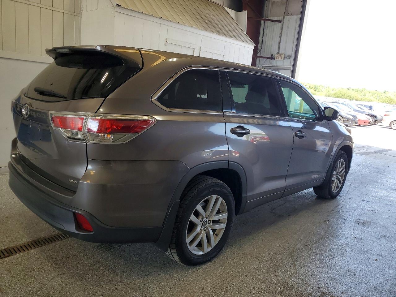 2016 TOYOTA HIGHLANDER LE — снимка 3