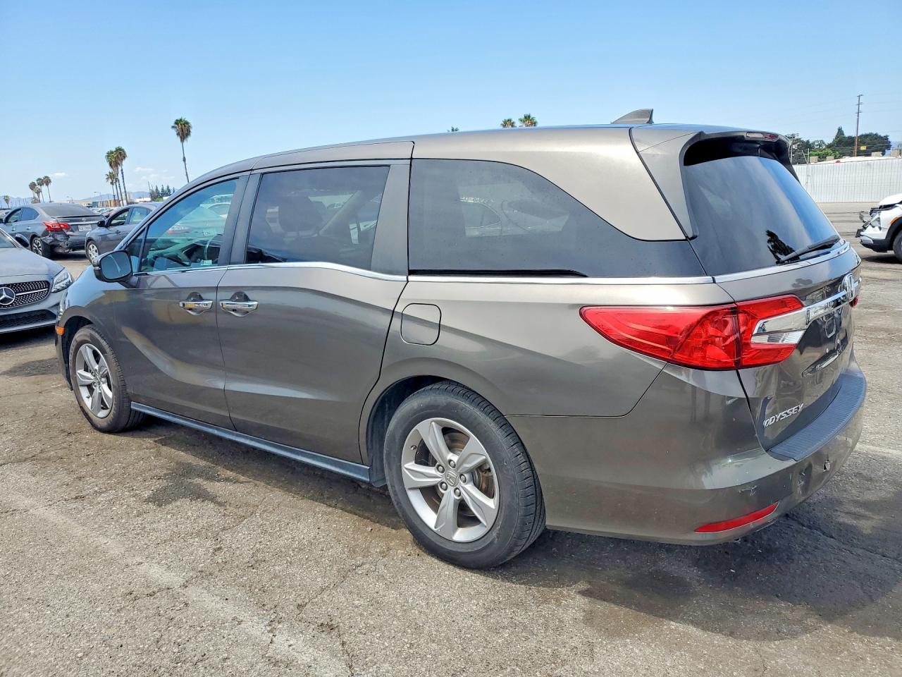 2020 HONDA ODYSSEY EXL — снимка 2