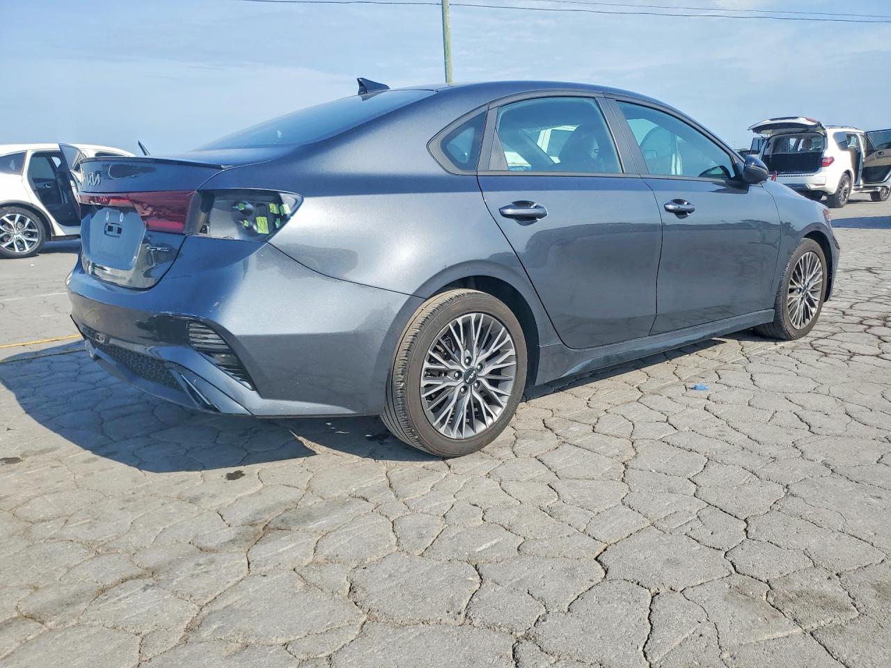 2024 KIA FORTE GT LINE — снимка 3