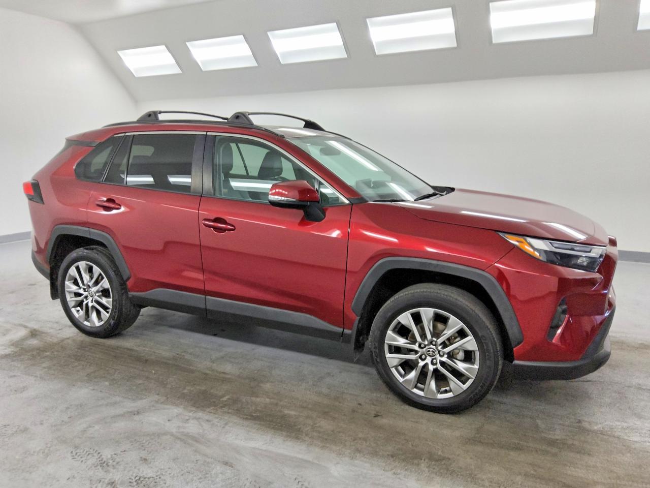 2022 TOYOTA RAV4 XLE PREMIUM — снимка 4