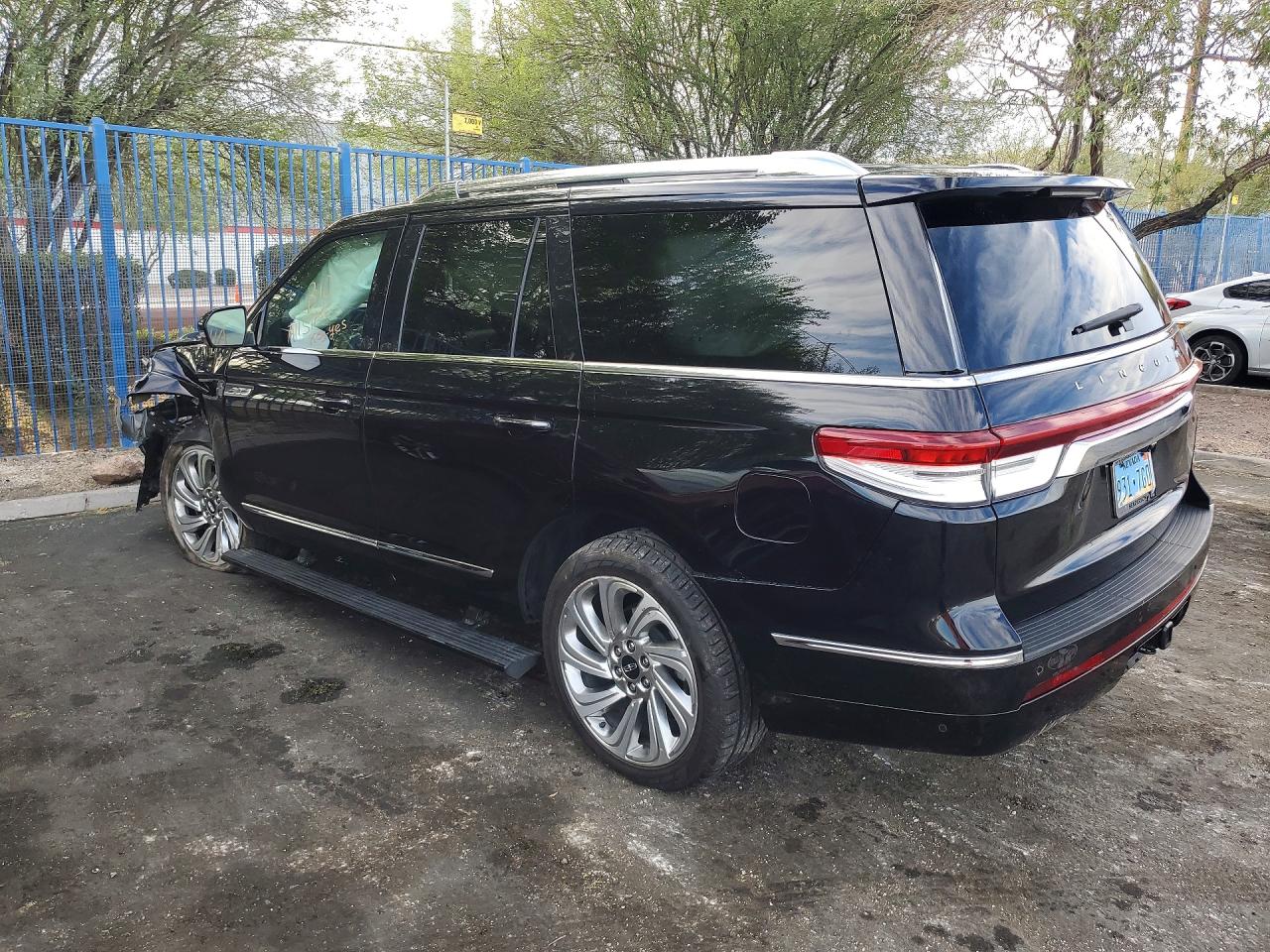 2024 LINCOLN NAVIGATOR RESERVE — снимка 2