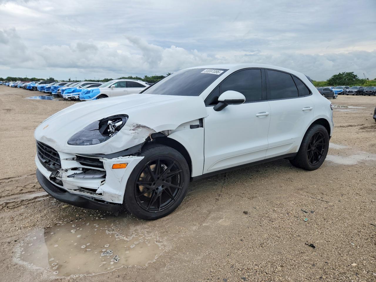 2020 PORSCHE MACAN