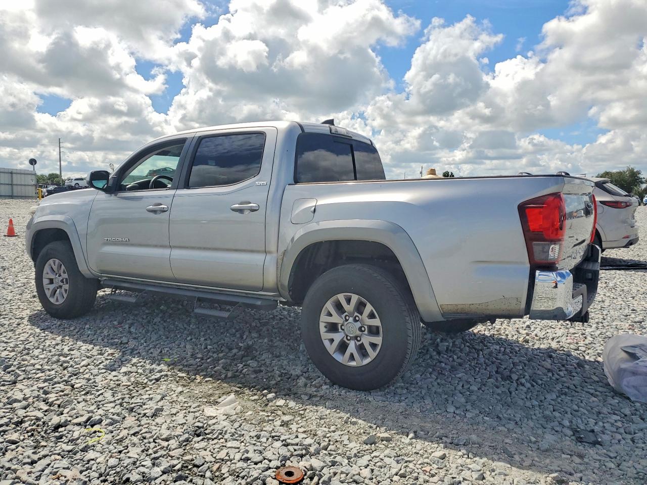 2018 TOYOTA TACOMA SR5 V6 — снимка 2
