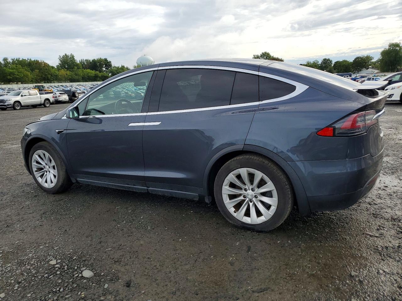 2020 TESLA MODEL X — снимка 2