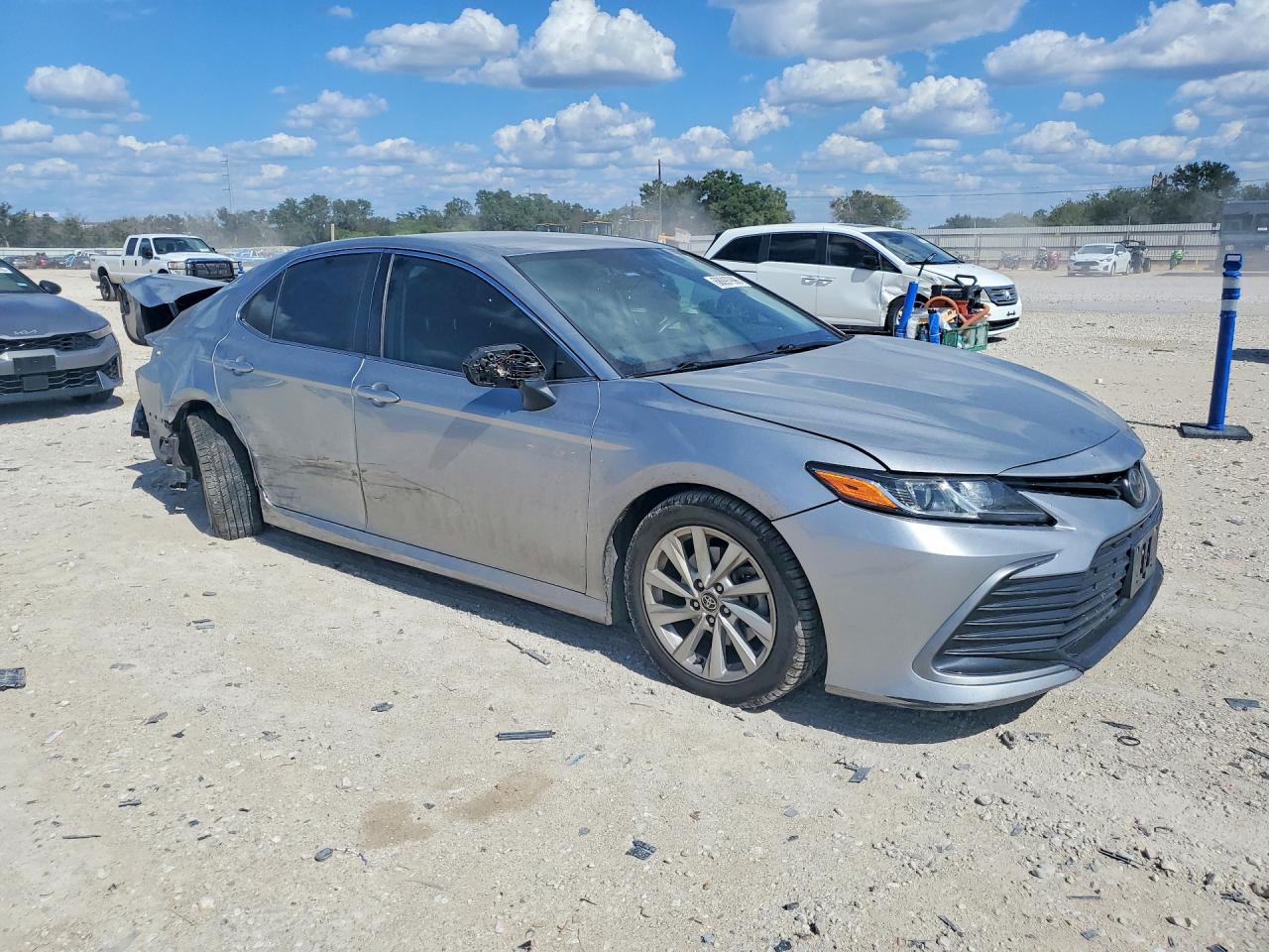 2022 TOYOTA CAMRY LE — снимка 4