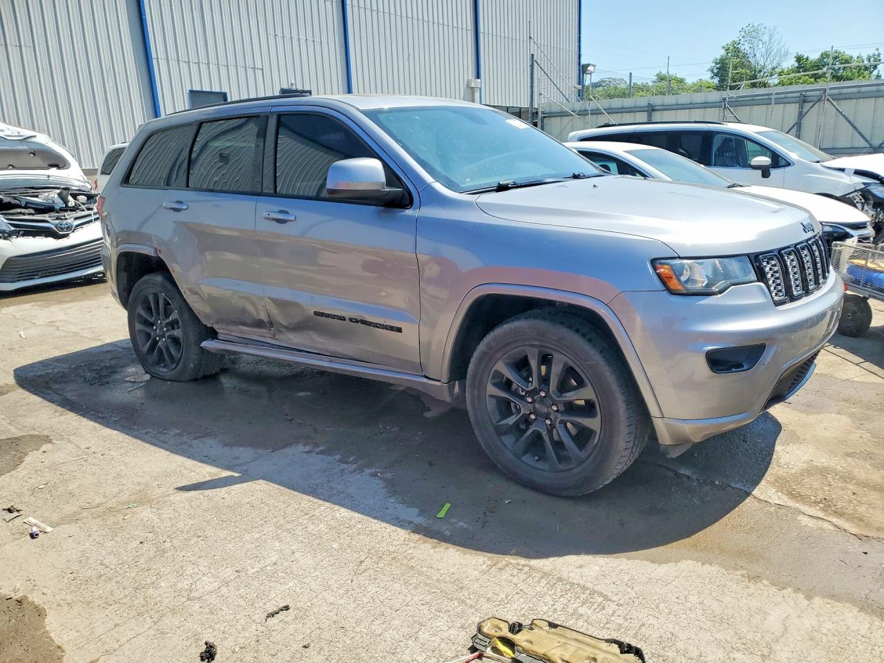 2019 JEEP GRAND CHEROKEE LAREDO — снимка 4