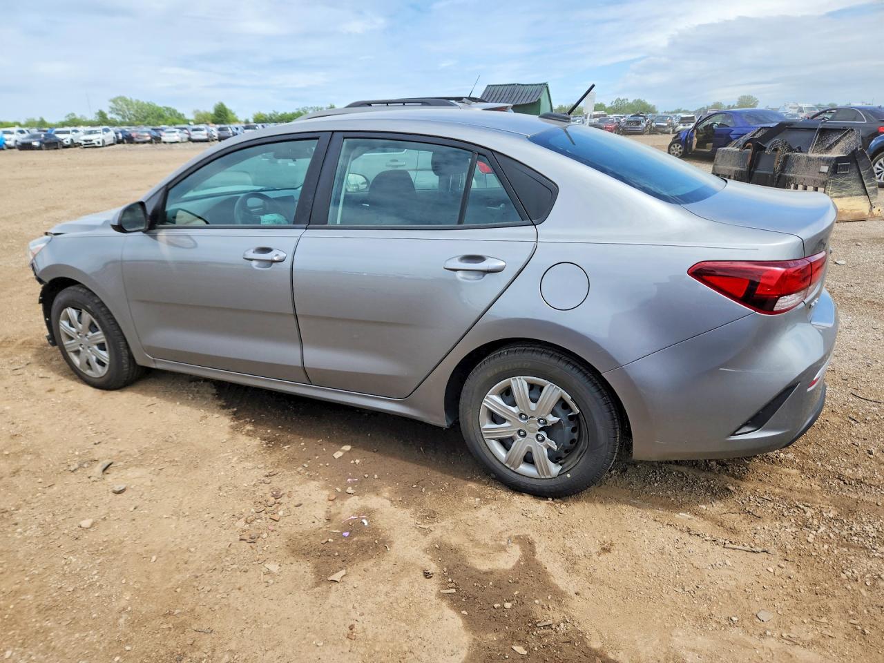 2022 KIA RIO S — снимка 2