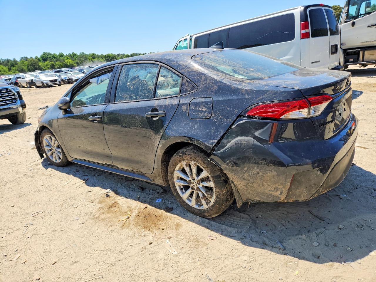 2026 TOYOTA COROLLA LE — снимка 2