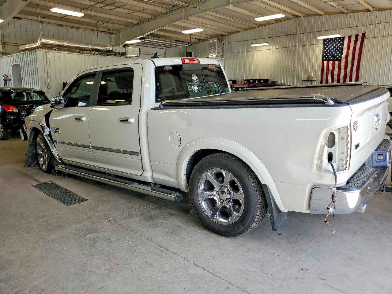 2016 RAM 1500 LARAMIE — снимка 2