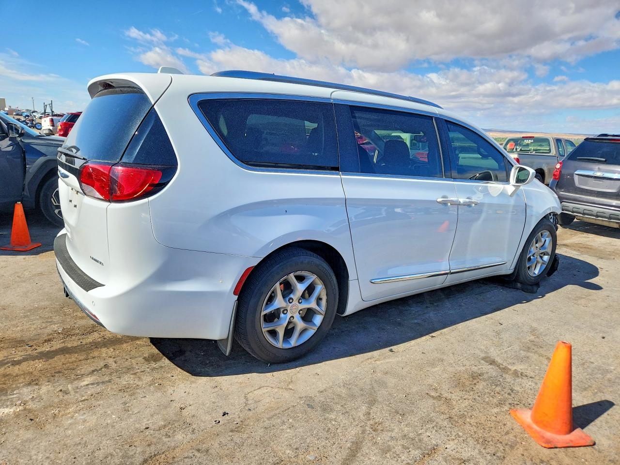 2018 CHRYSLER PACIFICA TOURING L PLUS — снимка 3