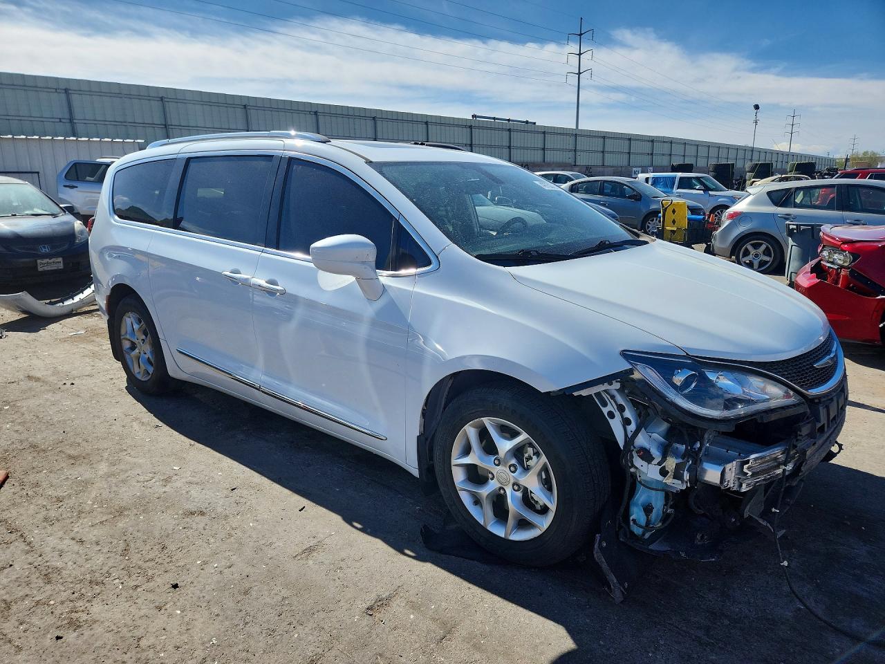 2018 CHRYSLER PACIFICA TOURING L PLUS — снимка 4