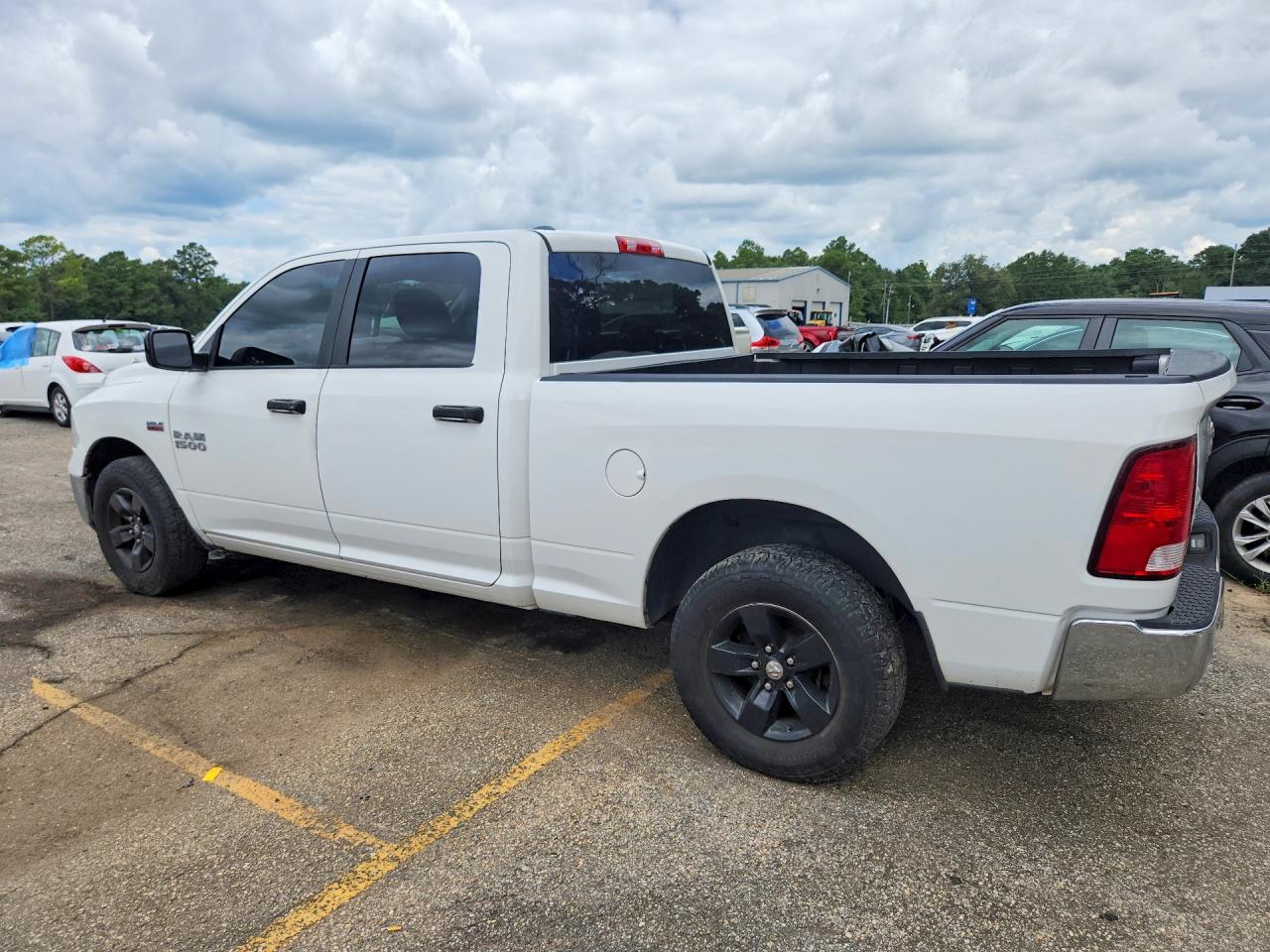 2021 RAM 1500 CLASSIC SLT — снимка 2