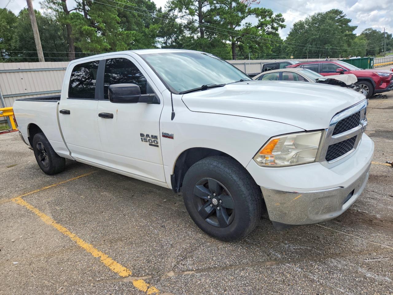 2021 RAM 1500 CLASSIC SLT — снимка 4