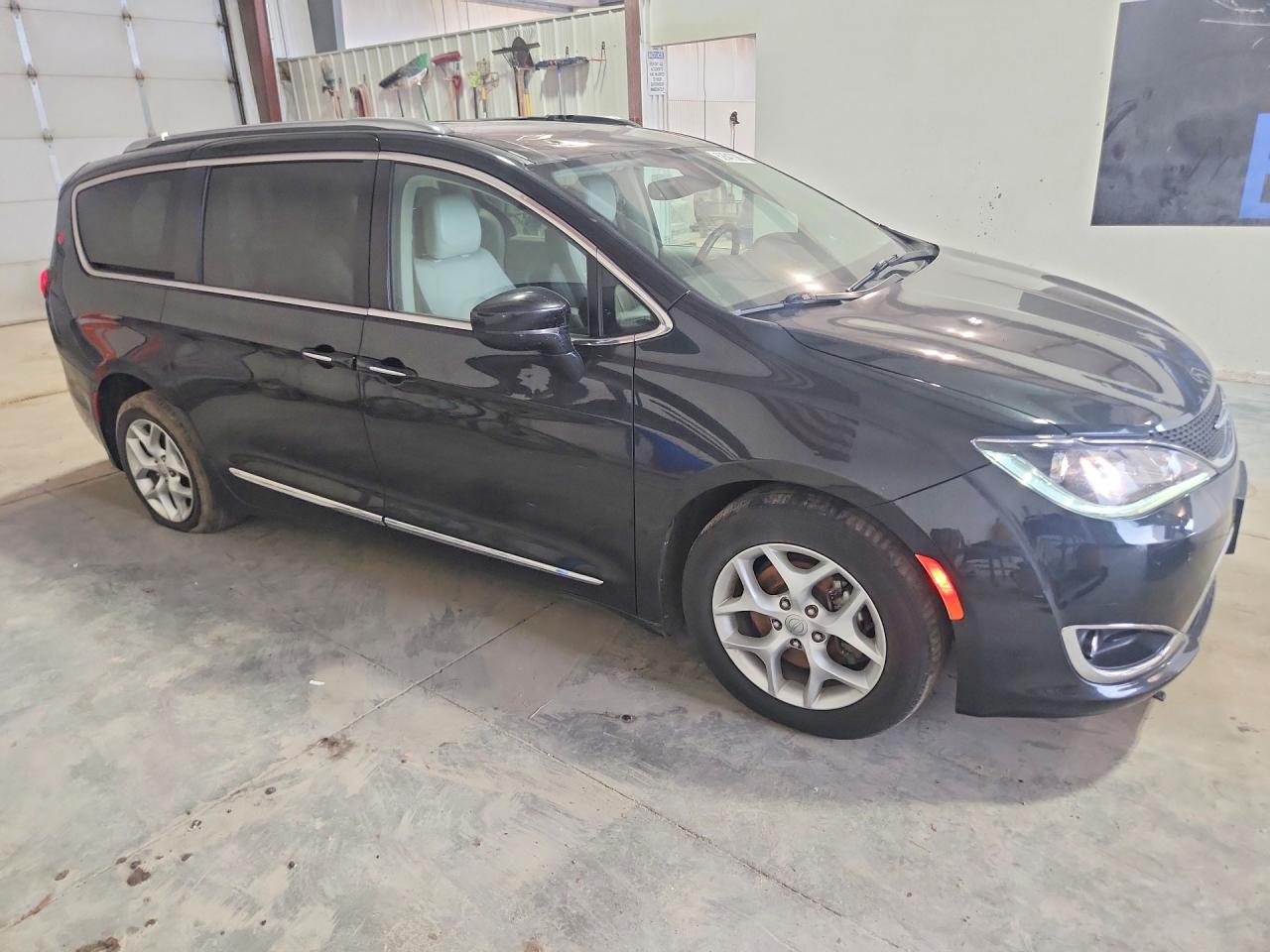 2018 CHRYSLER PACIFICA TOURING L PLUS — снимка 4