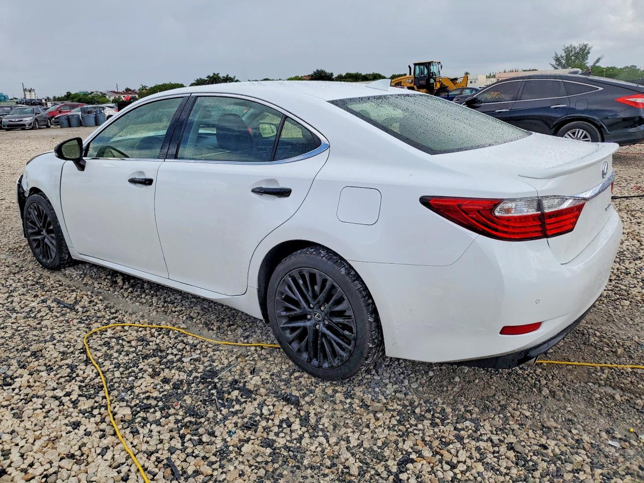 2015 LEXUS ES 350 — снимка 2