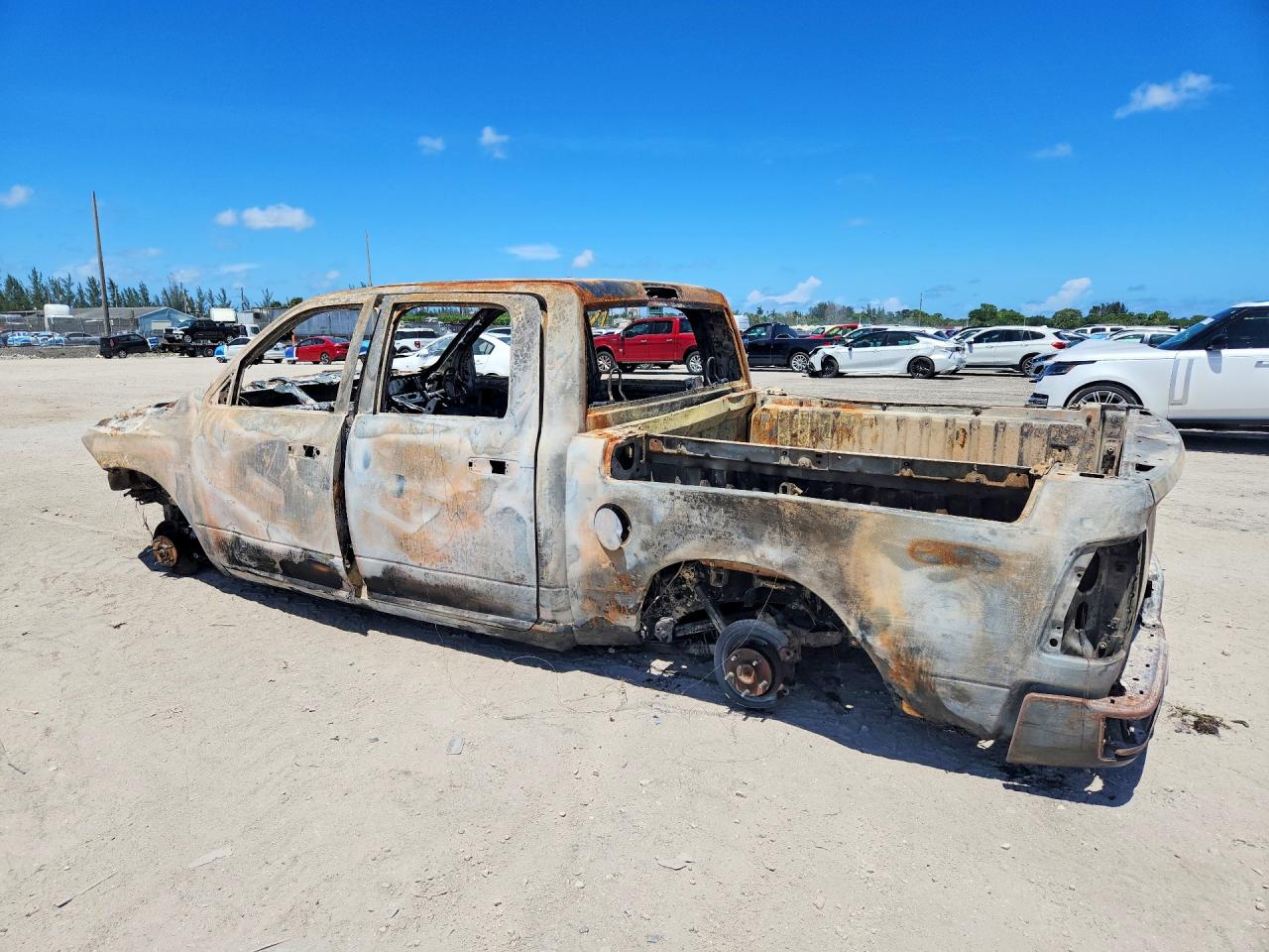2021 RAM 1500 CLASSIC TRADESMAN — снимка 2