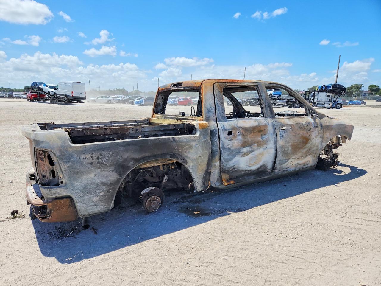 2021 RAM 1500 CLASSIC TRADESMAN — снимка 3