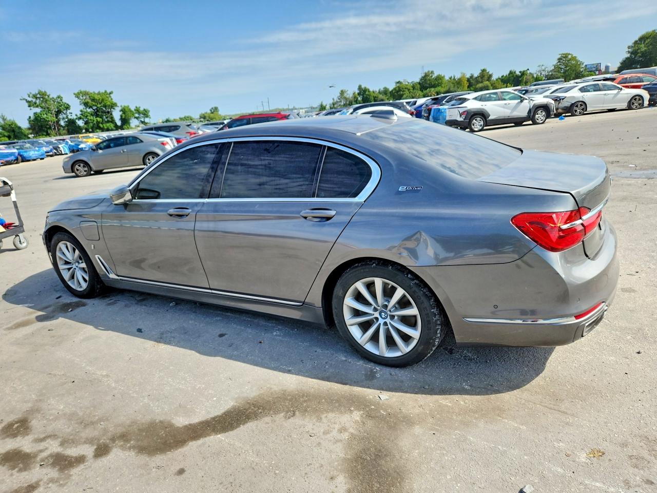 2017 BMW 740 XE — снимка 2