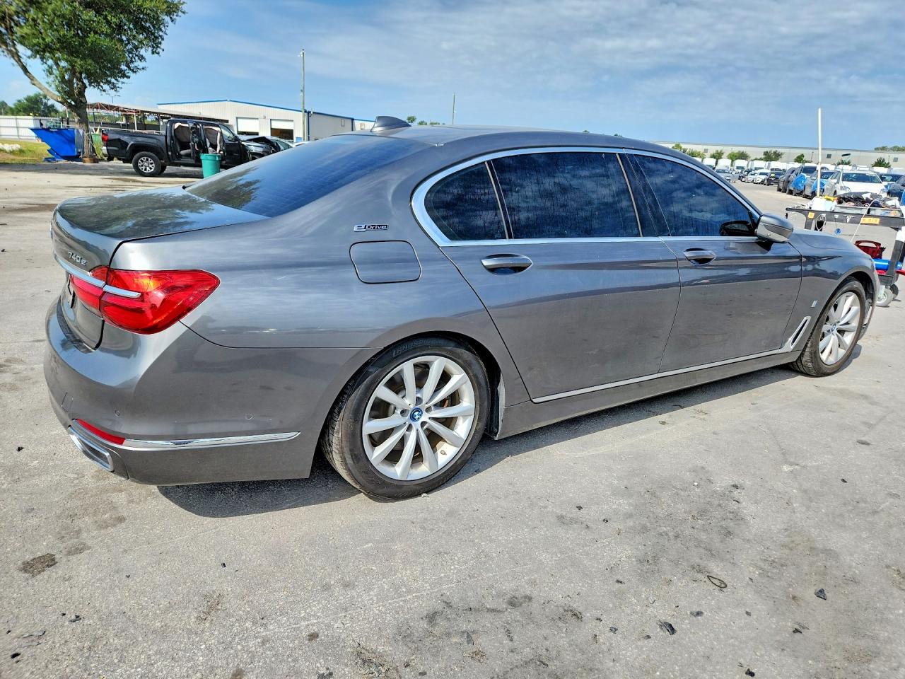 2017 BMW 740 XE — снимка 3