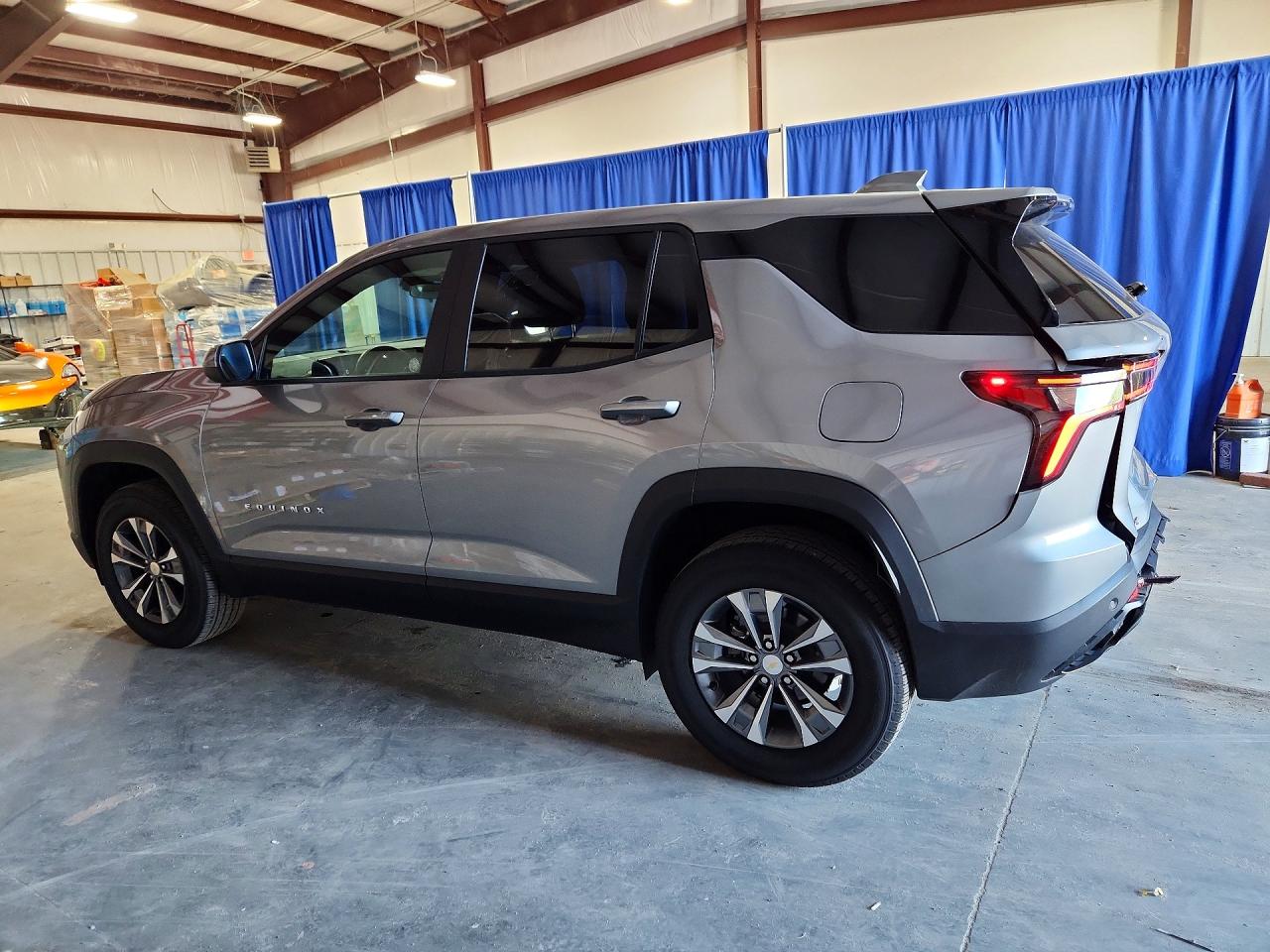 2026 CHEVROLET EQUINOX LT — снимка 2